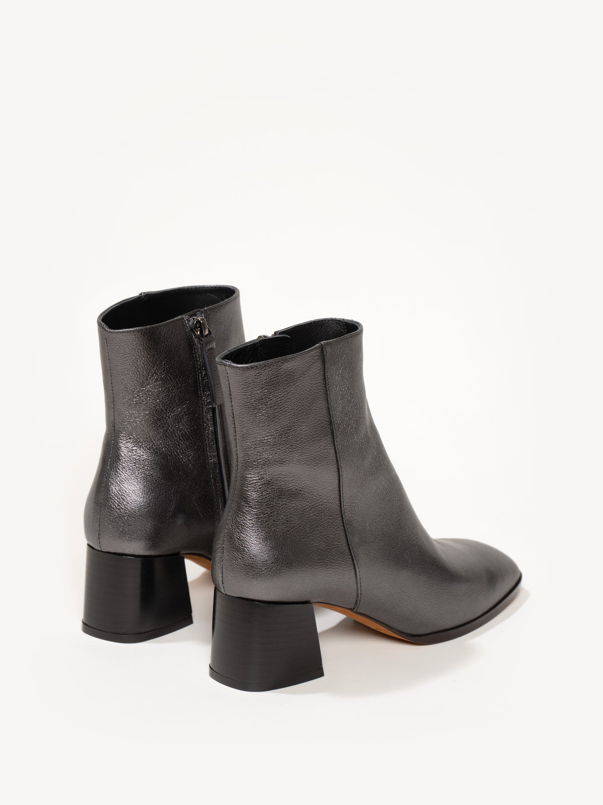 7245159596091_03_Alt_New_TheCr