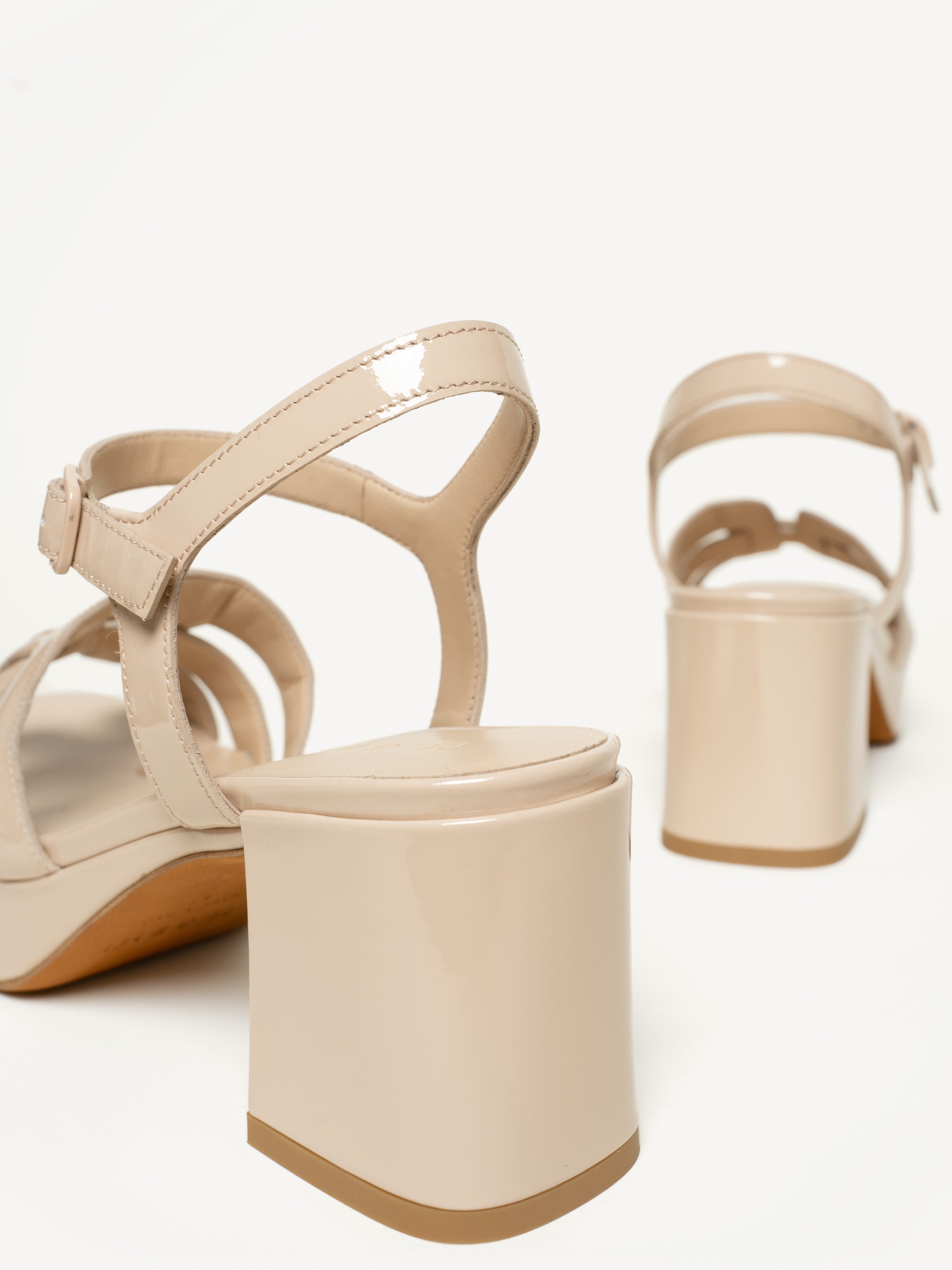 The Letizia - Sand - Patent - M.Gemi