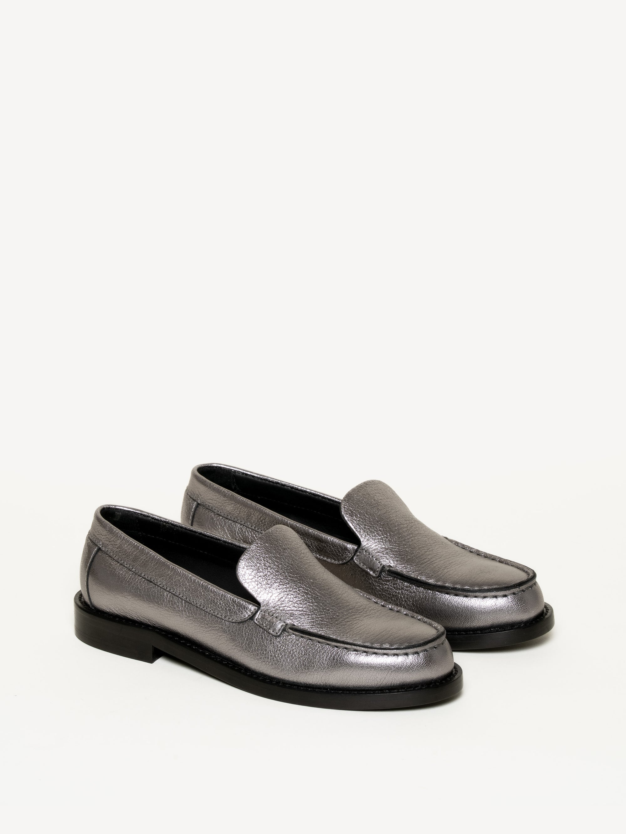 M. Gemi | The Olivia | 9 US | Gunmetal