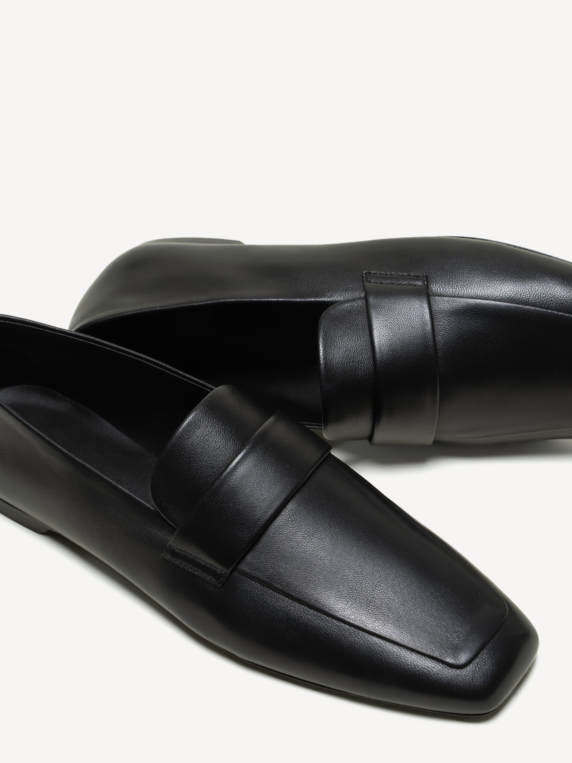 M Gemi mens Black Leather Woven loafer shoes US size 7.5 A Review of the M. Gemi Volo Loafer: The 1-Year Old Shoe  main image 2