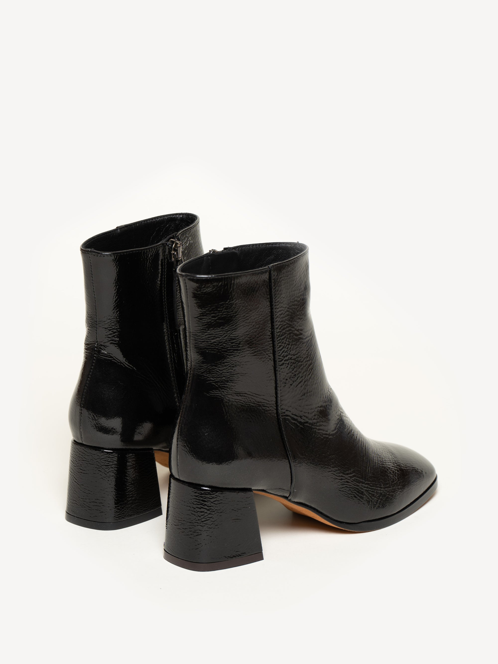 The Cristina - Black - Naplak - M.Gemi