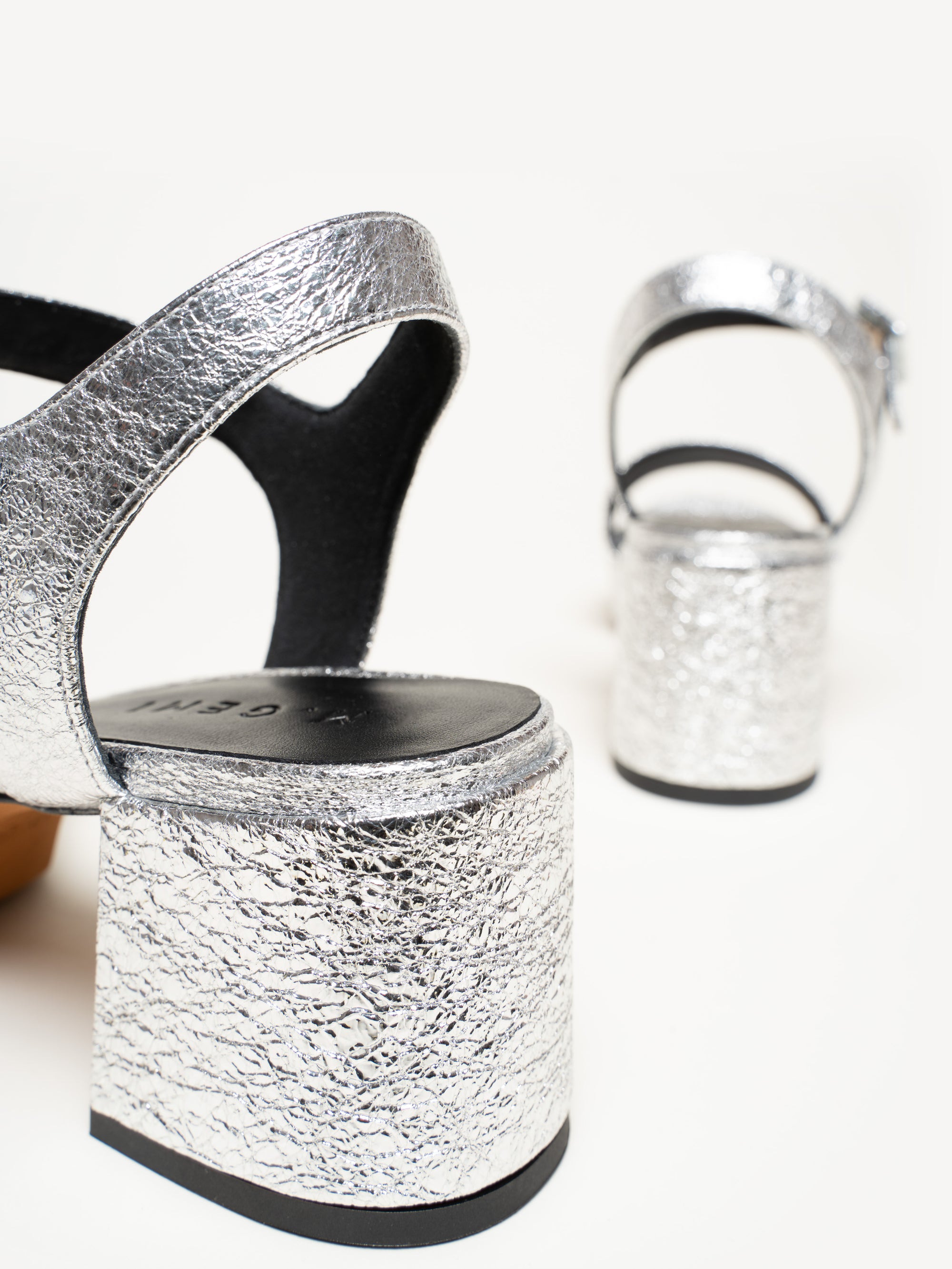 The Lizza Nuova - Silver - Crinkle Metallic Leather - M.Gemi The Lizza Nuova - Silver - Crinkle Metallic Leather - M.Gemi