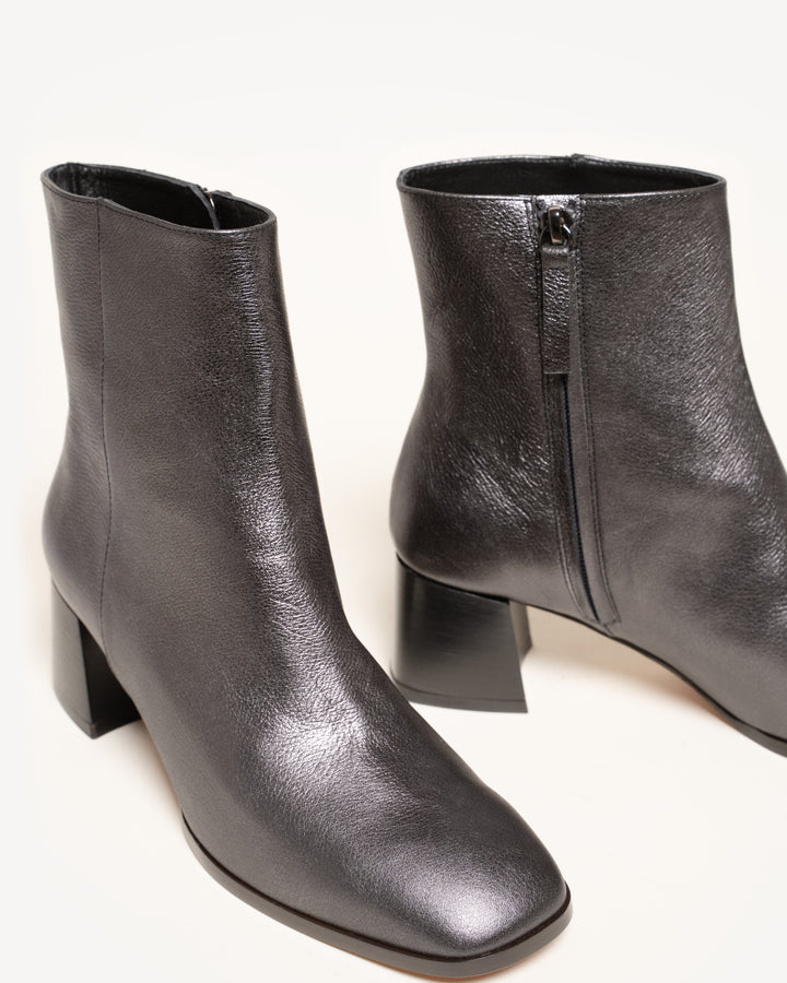 The Cristina - Dark Gunmetal - Metallic Nappa - M.Gemi