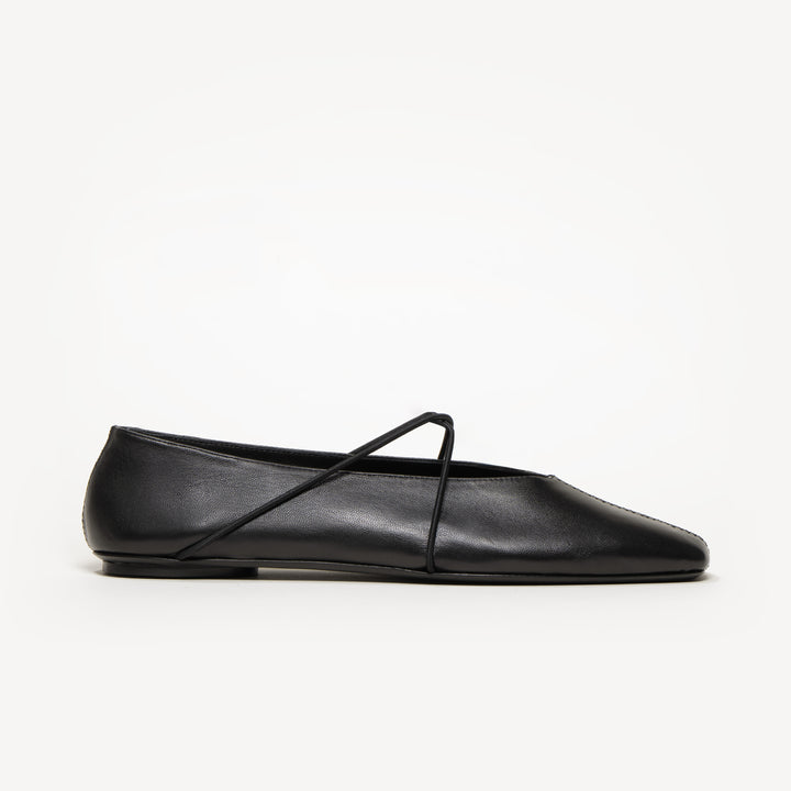 The Una Women's Flats, Size 39.5 in Black Nappa by M.Gemi