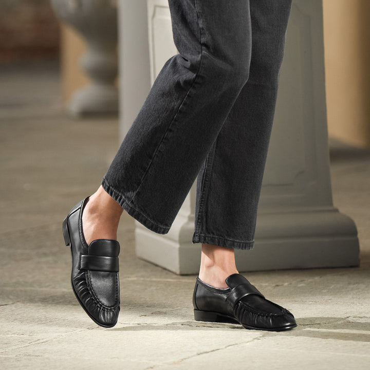 The Vitalia - Black - Soft Calf Leather - M.Gemi