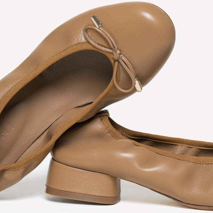 タムタムミシェル・デュポン・ファン&ラランド2015 The Donatella - Light Tan - Nappa - M.Gemi