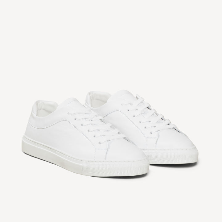 Ultimate White Leather Sneakers Guide - Oliver Cabell